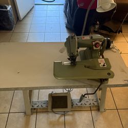 Blindstitch Sewing Machine 