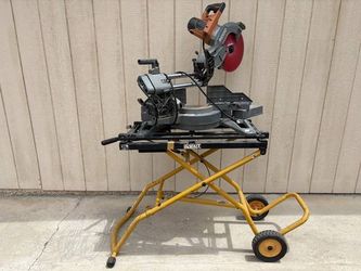 Ridgid 15-amp corded 12-inch dual-bevel sliding compound miter saw