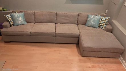 Sectional couch