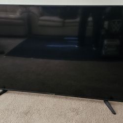 65" Samsung UHD TV 6 Series (Burnt Out/For Parts-Great Condition Otherwise