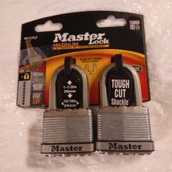 2 Master Locks