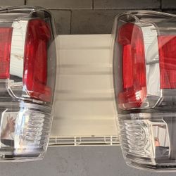 Toyota Tacoma 2020 Tail Gate Lights 