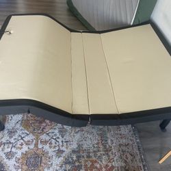 Adjustable bed Frame & Purple Mattress - Full 