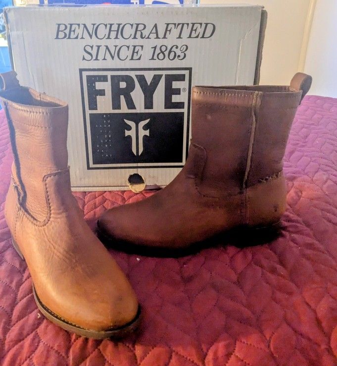 Fryr's Women's Boots Size 6