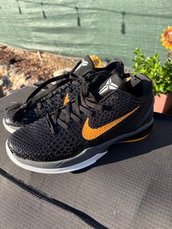 Kobe pronto size 11