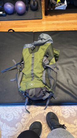 High Sierra 35 Men’s trail backpack