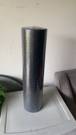 NEW.   High-performance massage roller for muscle pain relief