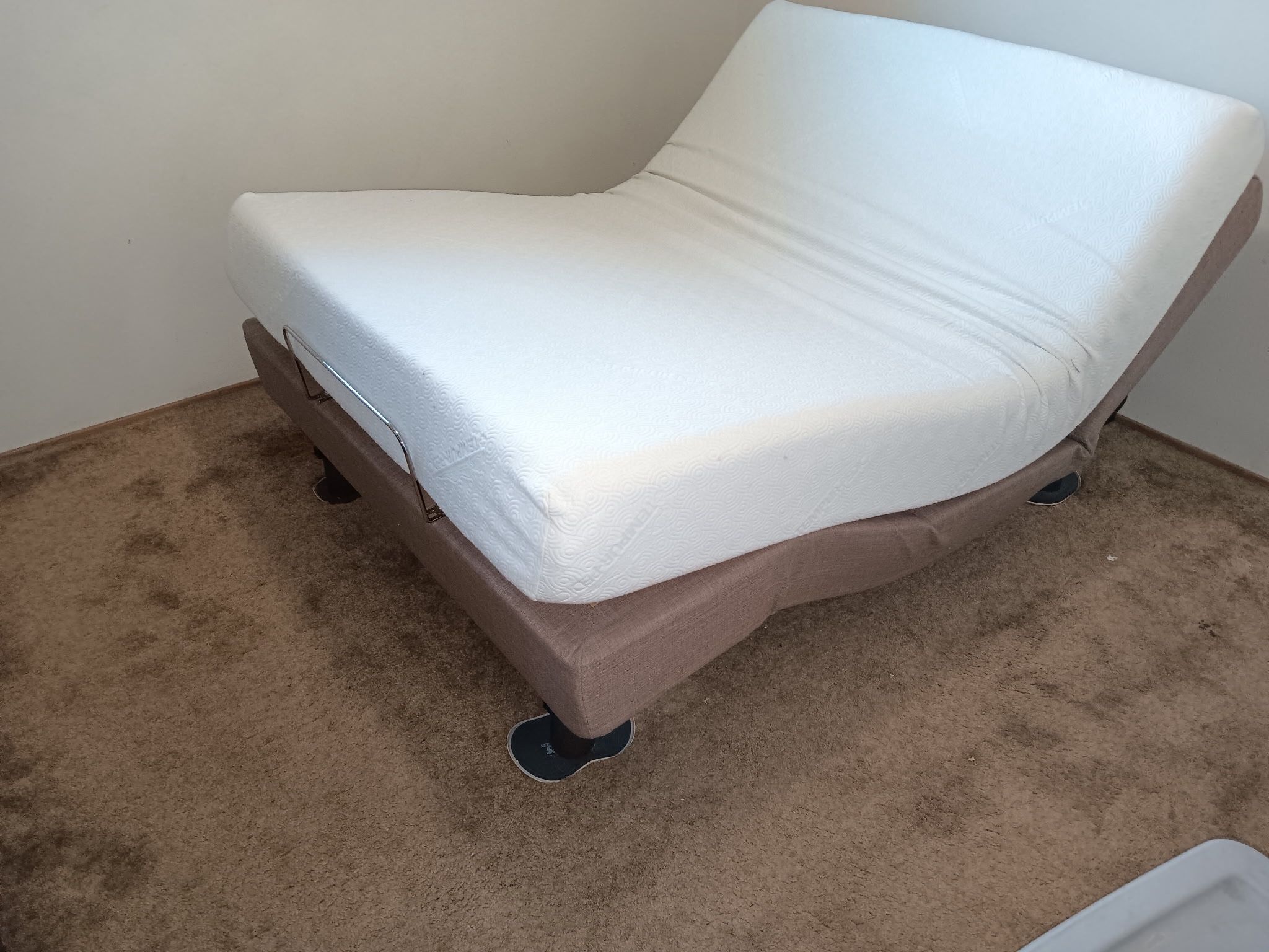 Full Size Tempur-Pedic Bed