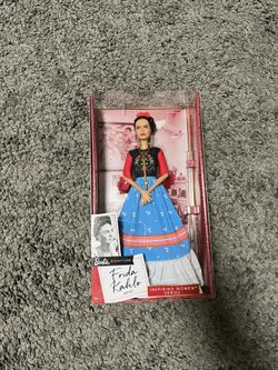 Friday Kahlo Barbie - Rare