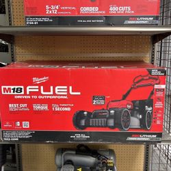 Milwaukee M18 Fuel Brushless Cordless 21” Lawn Mower With 2 12.0 AH Batteries And Charger 