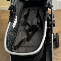 Baby ,s 2 In 1 Bassinet Com Stroller