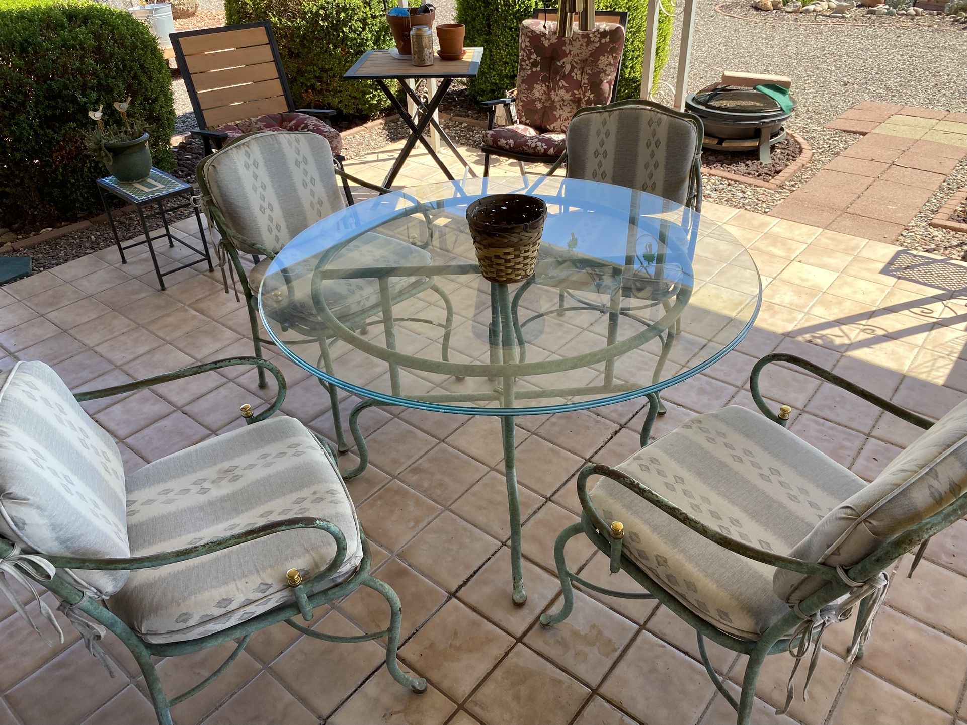 Dinning Table