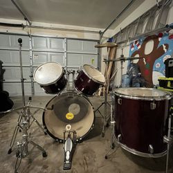 Tornado - Red Drumset