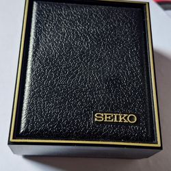 Vintage Seiko SQ Watch Men Silver Dial Steel Daydate with Original Box