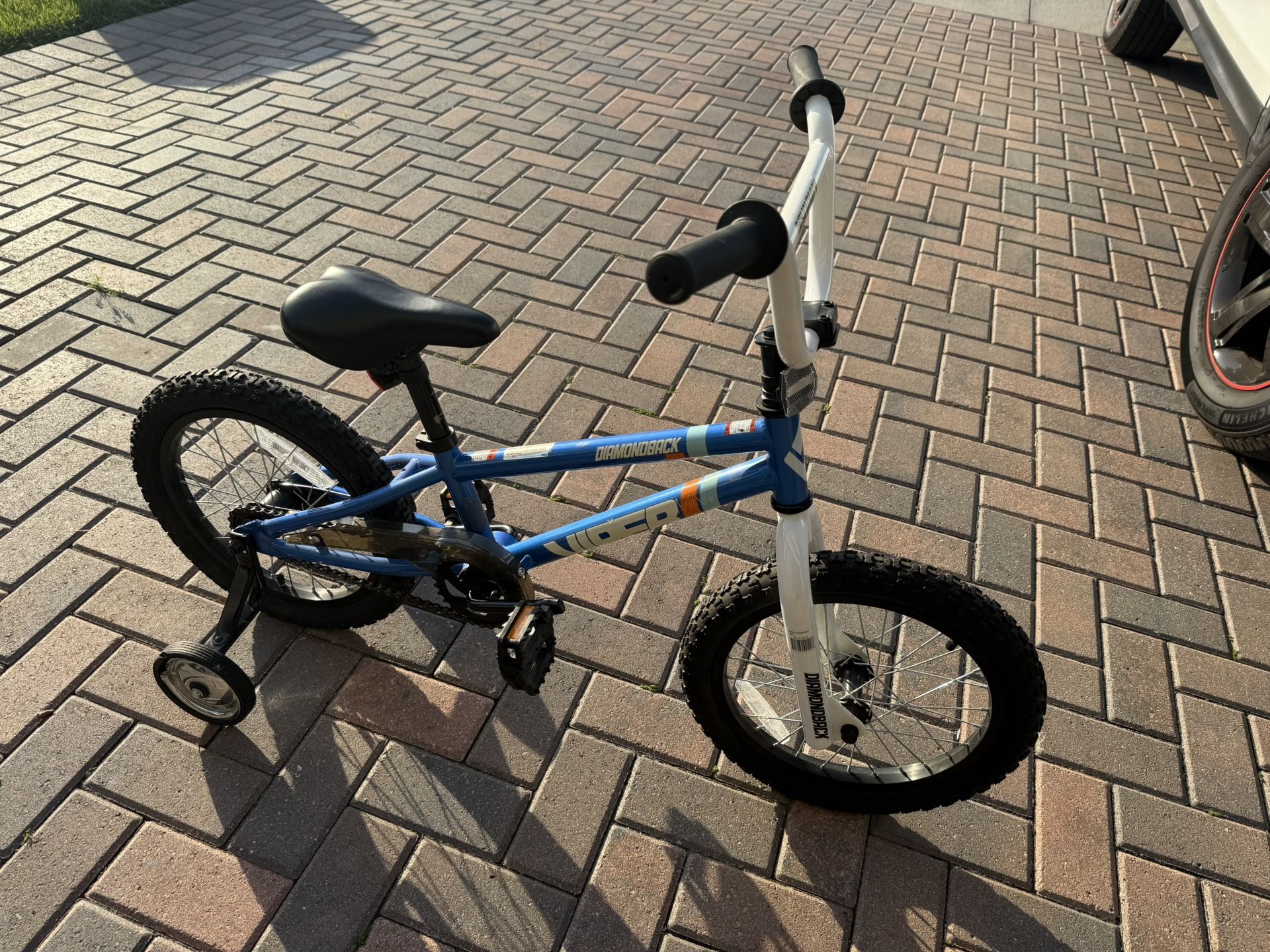 🚴♂️ Diamondback Viper Kids Bike – Barely Used! 🚴♂️