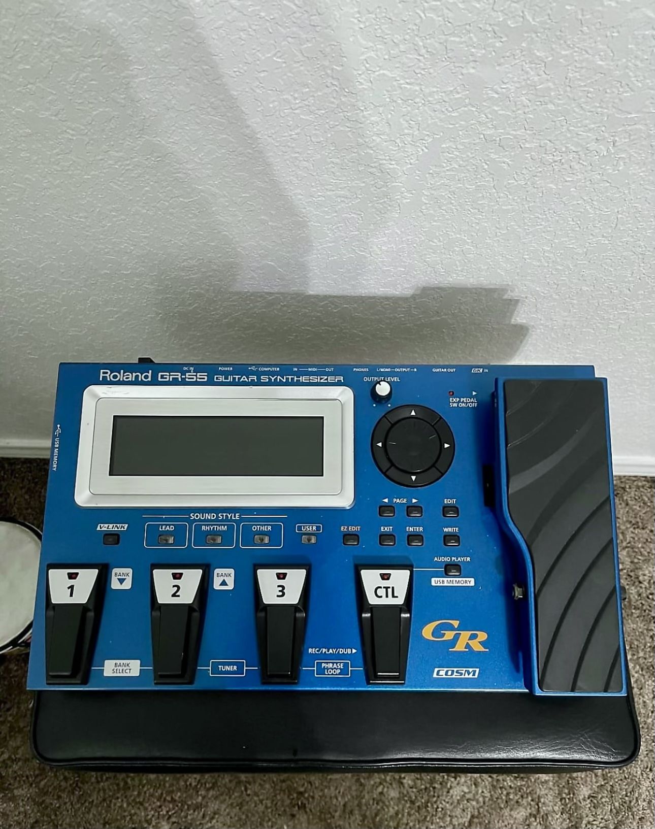 Roland GR-55S Guitar Synthesizer 2012 - Present - Blue