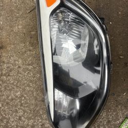 2014-2019 Kia Soul Halogen Headlight Housing W/bulbs 