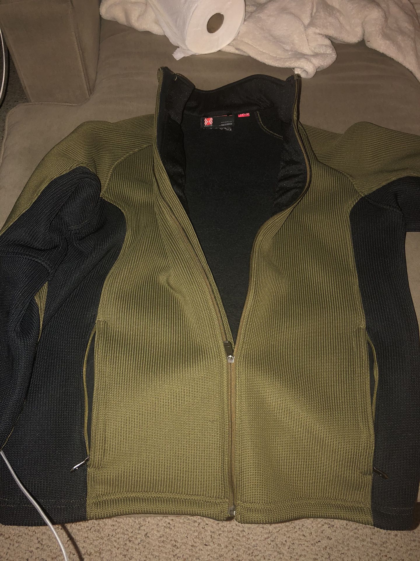 Men’s Spyder core sweater jacket size L