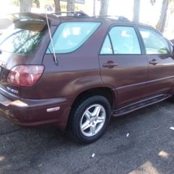 2000 Lexus Runs Smooth 