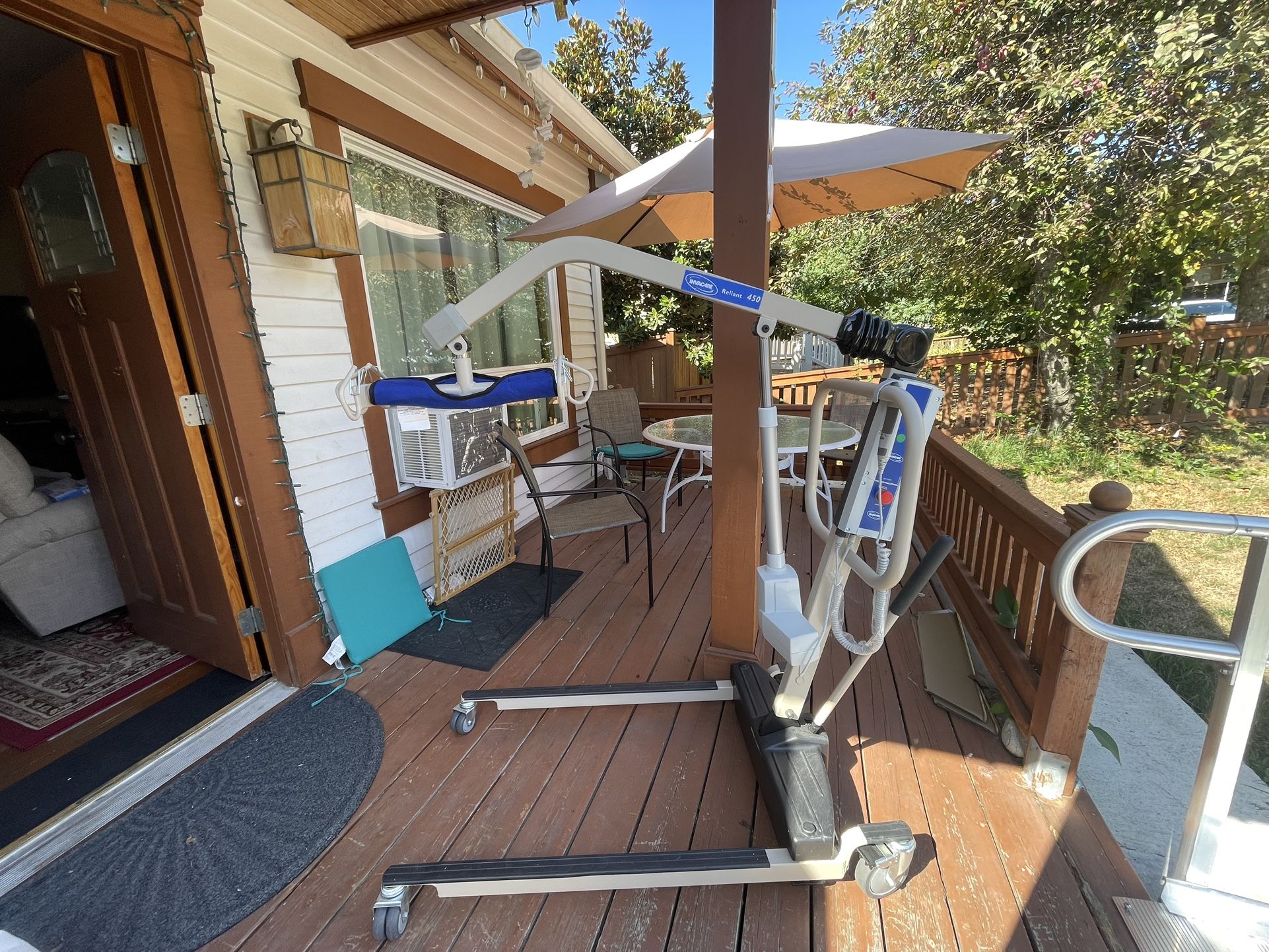Invacare Reliant 450 Hoyer Lift
