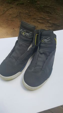 Nice Jordan flights size 13 in great condition
