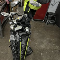 Set Of Golf Clubs And Bag. Used 1 Time. 