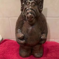 Classic Television ALF Statue