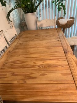 Rustic Solid Pine Dining Table With 4 Matching Chairs