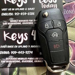 {$130 in Pomona/Upland} Ford Flip Key w/ Remote Start Copy (Fusion, F-150, F-250, F-350, F-450, F-550, F-650, Focus, Mustang, Explorer)