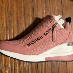 Michael Kors Size 7.5