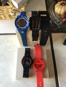 Wach. $35- $45- $55- cada uno