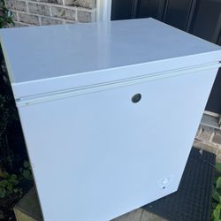 Chest Freezer GE 