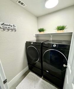 Samsung Black Front Load Washer & Dryer Set – Great Condition