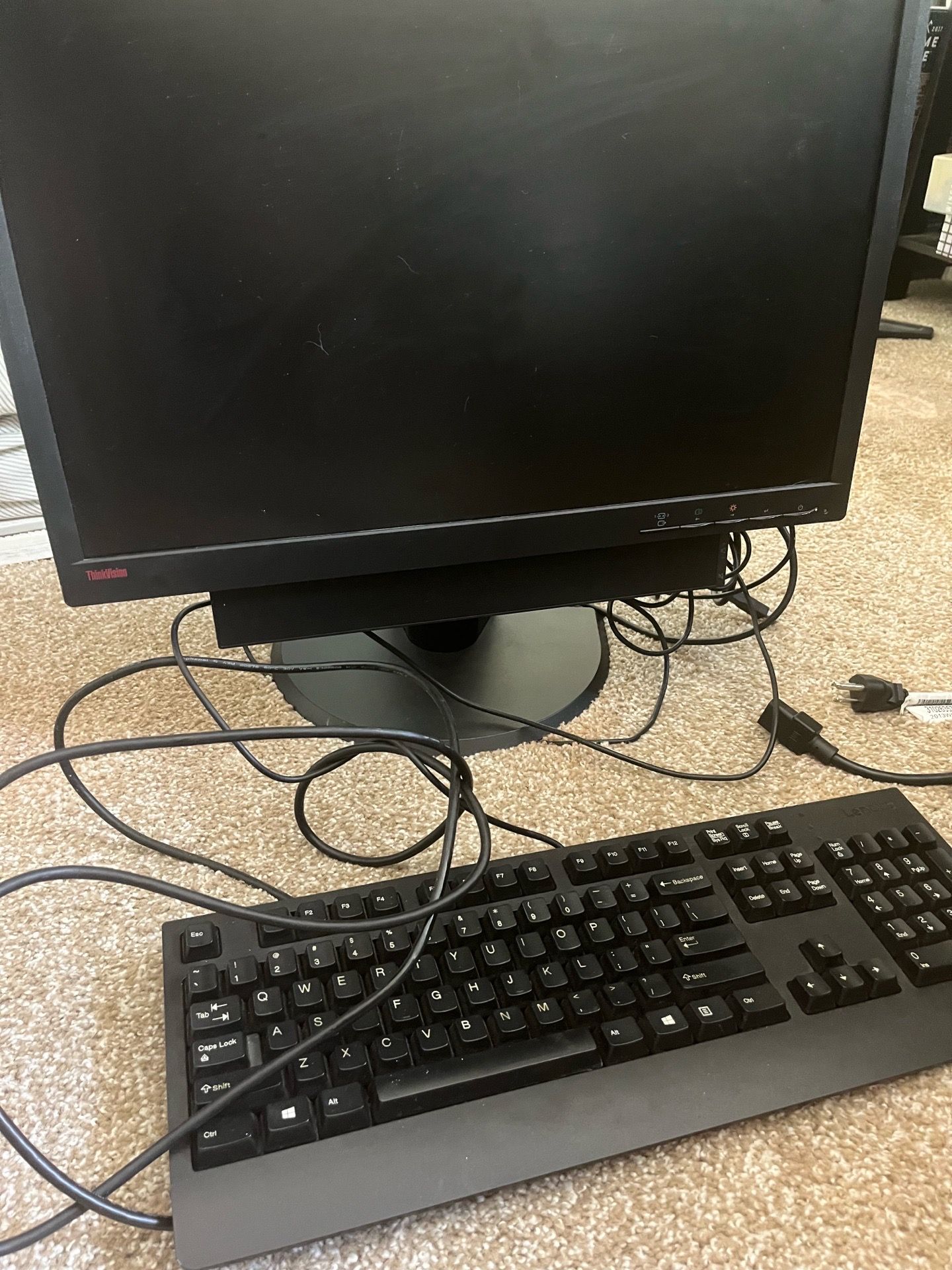 Lenovo thinkvision monitor/keyboard set