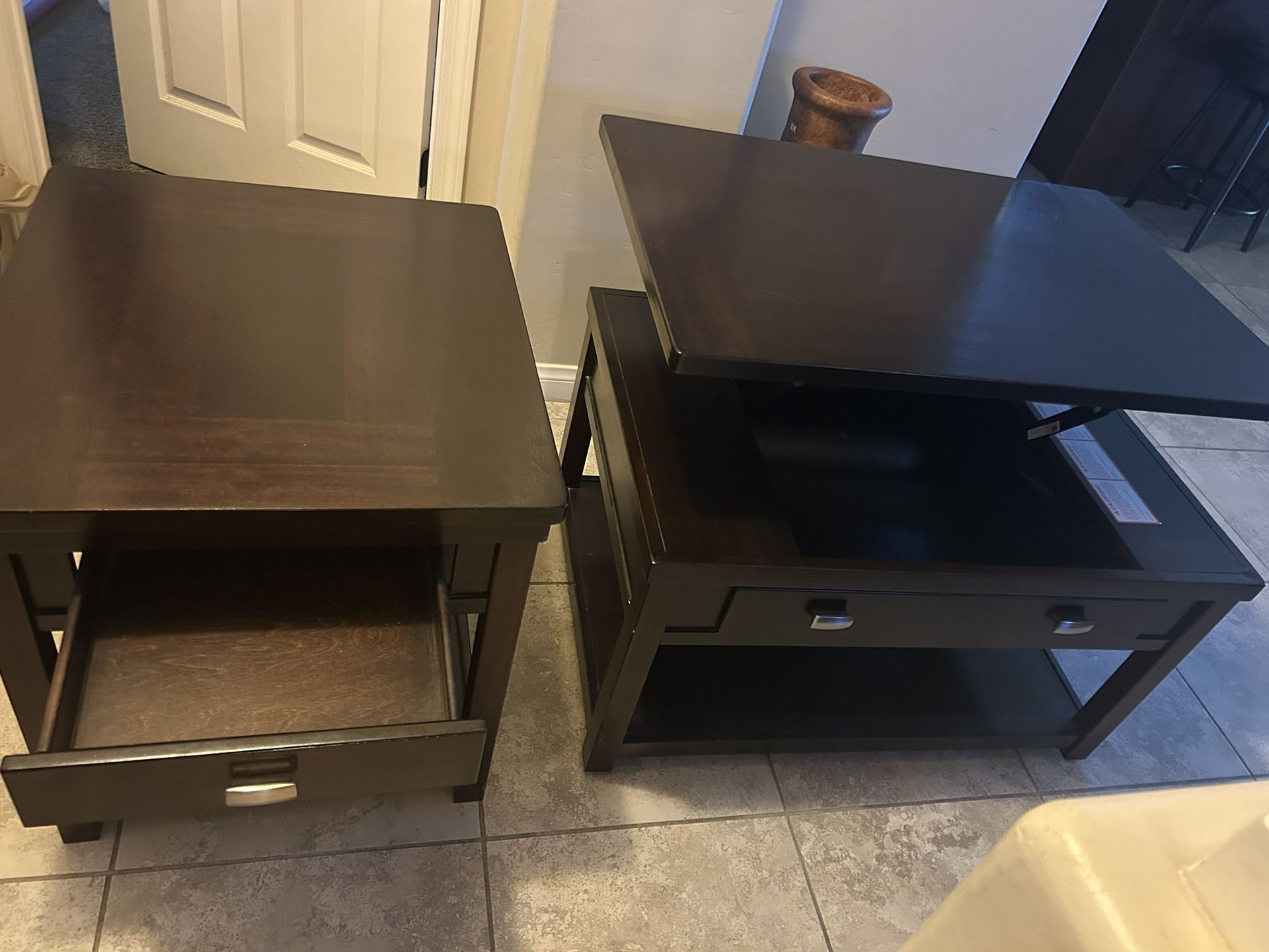 Coffee Table and Side Table