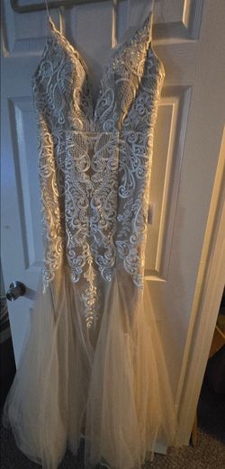 Lulus Wedding dress BRAND NEW