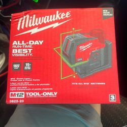 Milwaukee Laser Level M12
