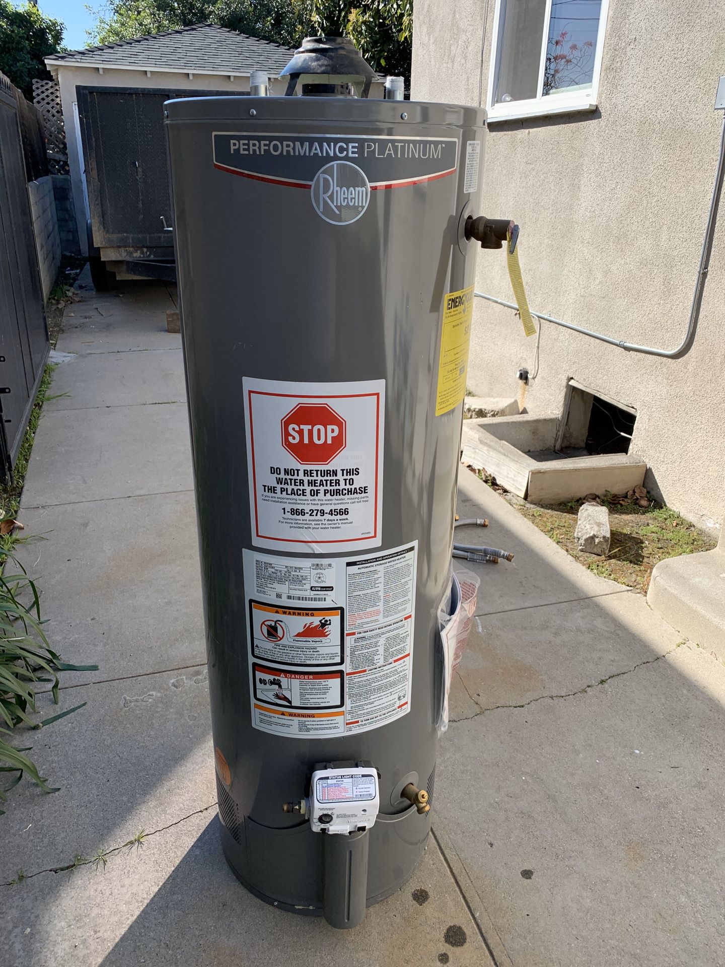 Water heater (Pick up only)
