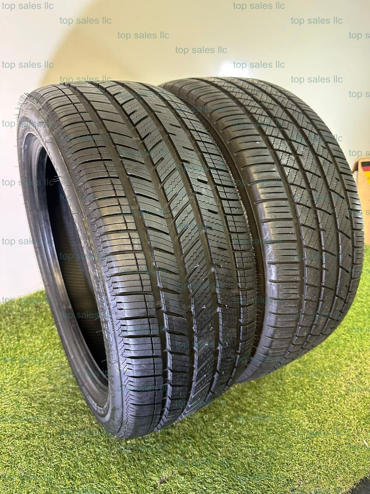 U185 245 45 19 Bridgestone 2 Used Tires 80 % Life