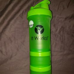 IT WORKS Cup And Snack Compartments 
