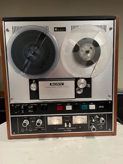 Vintage stereo reel to reel player
