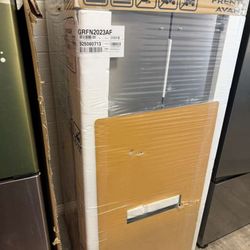 Frigidaire brand new stainless steel steel French door fridge with warranty 30in wide