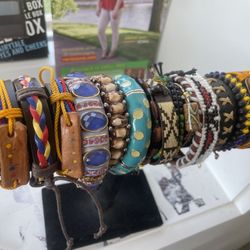 Bracelets 