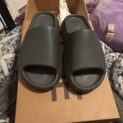 Yeezy Slides