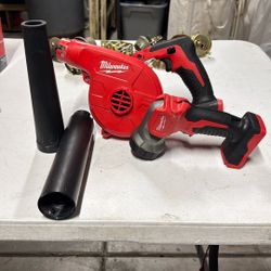 Milwaukee Compact Blower And LED Flashlight M18
