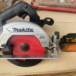 Makita Skilsaw W Battery 