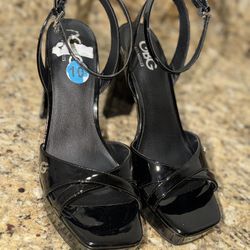 BGB Women’s black platform Heels 