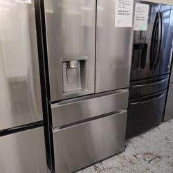 New 
29 cu. ft. SMART Standard Depth MAX French Door Refrigerator with Full Convert Drawer in PrintProof Stainless Steel