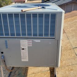 Rooftop Air Conditioner Unit