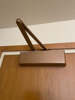 Door closer